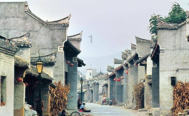 如何评价《查理和巧克力工厂》？值得一看吗？游戏画面